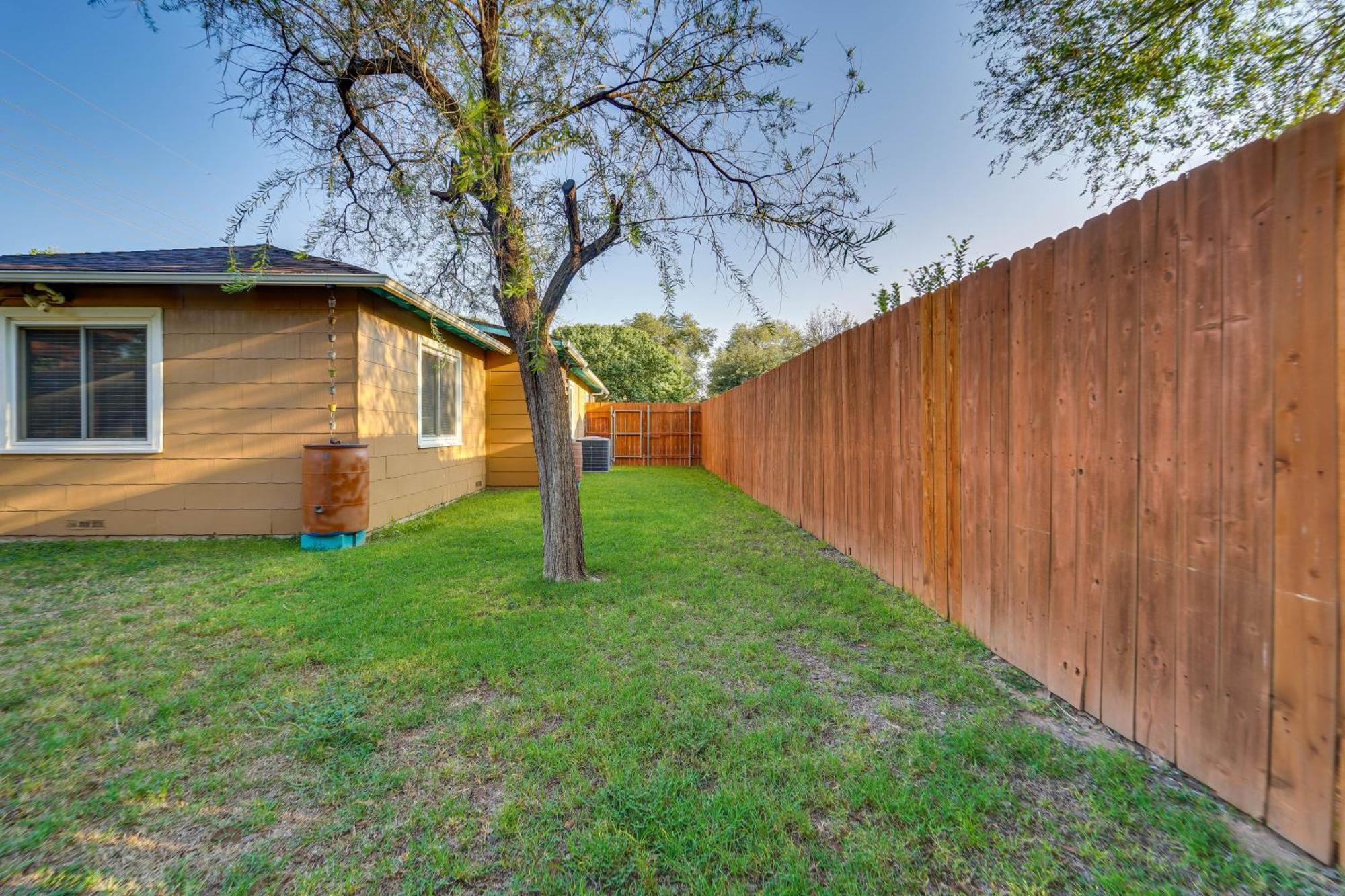 Lovely Lubbock Home With Furnished Deck And Grill Екстер'єр фото